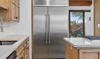 2304 FOX TAIL Trl, Carefree, AZ 85377