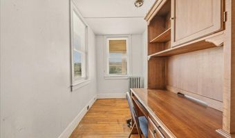 8 Herring Pond Rd, Bourne, MA 02532