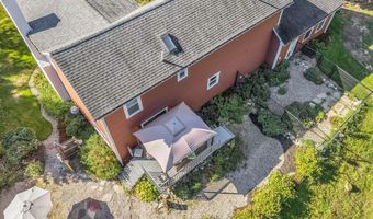 212 Vickery Rd, Auburn, ME 04210