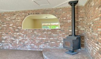 14069 Vista Dr, Armona, CA 93202