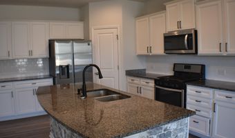 15 Chauga St, Beaufort, SC 29906