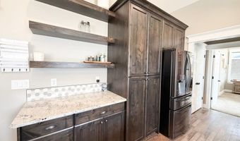 6560 E Crown Cres, Ammon, ID 83406