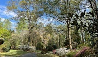 Ivywood Drive, Athens, GA 30606