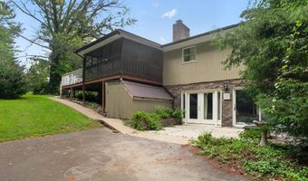 823 Birdie Dr, Abingdon, VA 24211
