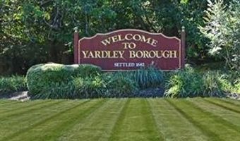 46 N Edgewater Ave, Yardley, PA 19067