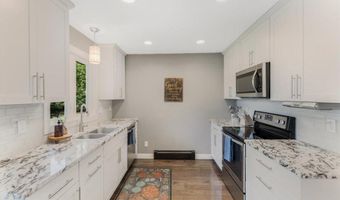 1308 Geneva Dr, Alexandria, MN 56308