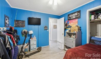 302 Charlotte St, Alexis, NC 28006