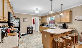905 Daisy Ln, Athens, GA 30605