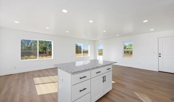 8 Punkin Center Rd, Bellevue, ID 83313