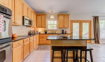 2505 Cassandra Marie Dr, Ballwin, MO 63021