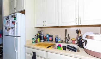 775 Kinalau Pl 1507, Honolulu, HI 96813