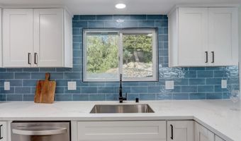 2204 Rockhoff Rd, Escondido, CA 92026