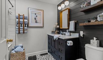 78 Valley Green Ct A, North Providence, RI 02904