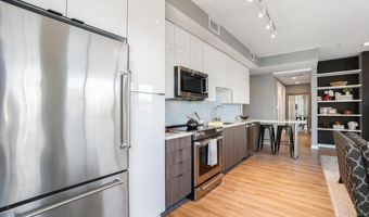 911 2ND St NE 501, Washington, DC 20002