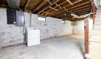 101 Hoover Ave, Bristol, CT 06010