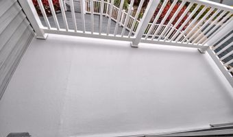 19 Centerboard Dr, Bayville, NJ 08721