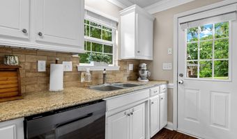 288 Autumn Gold Dr, Boiling Springs, SC 29316