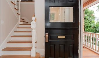 36 Bull St, Newport, RI 02840