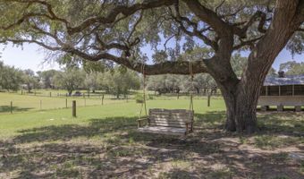 138 BIG OAK Dr, Adkins, TX 78101