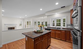 7016 FAWN TRAIL Ct, Bethesda, MD 20817