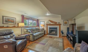 7549 W Village Crest Dr, Madison, WI 53719