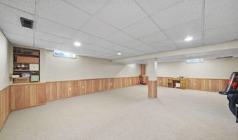 520 Meadowbrook Dr, Adrian, MI 49221