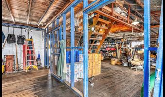 323 Water St, Apalachicola, FL 32320