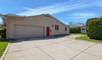 66 W River Pkwy, North Providence, RI 02904