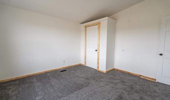 36 Rocky Rd, Douglas, WY 82637