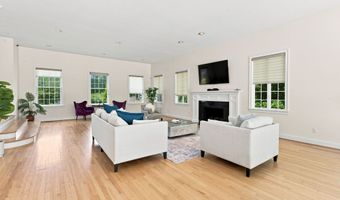 52 Country Club Rd, Bolton, CT 06043