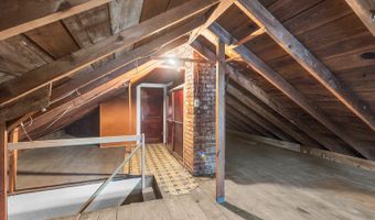 810 N Superior St, Albion, MI 49224