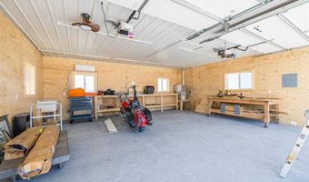 5 Cowboy Dr, Clark, WY 82435