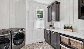 1123 Dee Kennedy Rd, Auburn, GA 30011