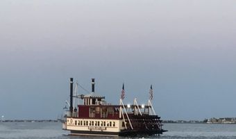 375 E Barnegat Ave, Bayville, NJ 08721