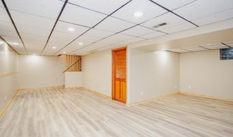 722 N Mavis Ln, Addison, IL 60101