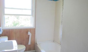 4825 Doss Hill Rd, Barboursville, WV 25504
