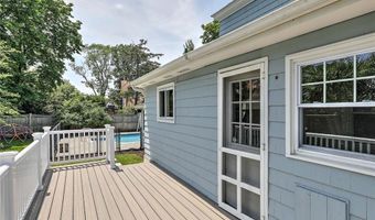 4 Harlem St, East Providence, RI 02916