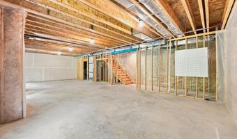 513 Williamson Cir, Angola, IN 46703