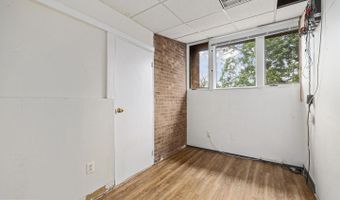 4200 DANIELS Ave, Annandale, VA 22003