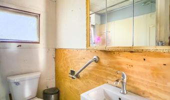 204 E ADAMS St, Abingdon, IL 61410