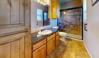 1915 N 13th St, McAlester, OK 74501