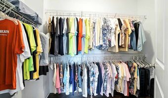 1092 Walnut Ave 117 Bld E, Riverside, IA 52327