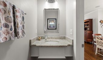 10 Hayek St, Beaufort, SC 29907