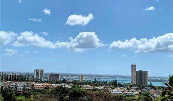 98-628 Kuini St, Aiea, HI 96701