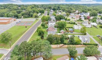 901 Bedford Ave, Altavista, VA 24517