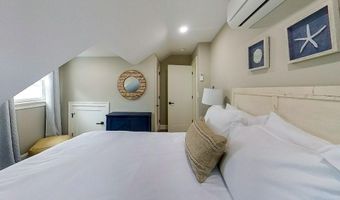 30 Prospect Hl 2, Newport, RI 02840