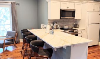 1 Bennett Point Dr A, Beaufort, SC 29907
