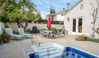 5730 Newcastle Ave, Encino, CA 91316