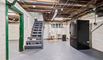 401 EDGEVALE Rd, Baltimore, MD 21210
