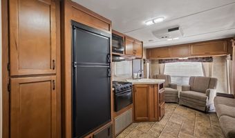 811 Safari Dr, Bullhead City, AZ 86442